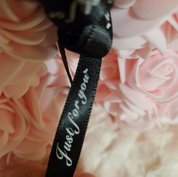 Pink Rose Teddy Bear - Picture 4 of 5